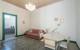Lotus Apartment & Rooftop By Residence Colibri